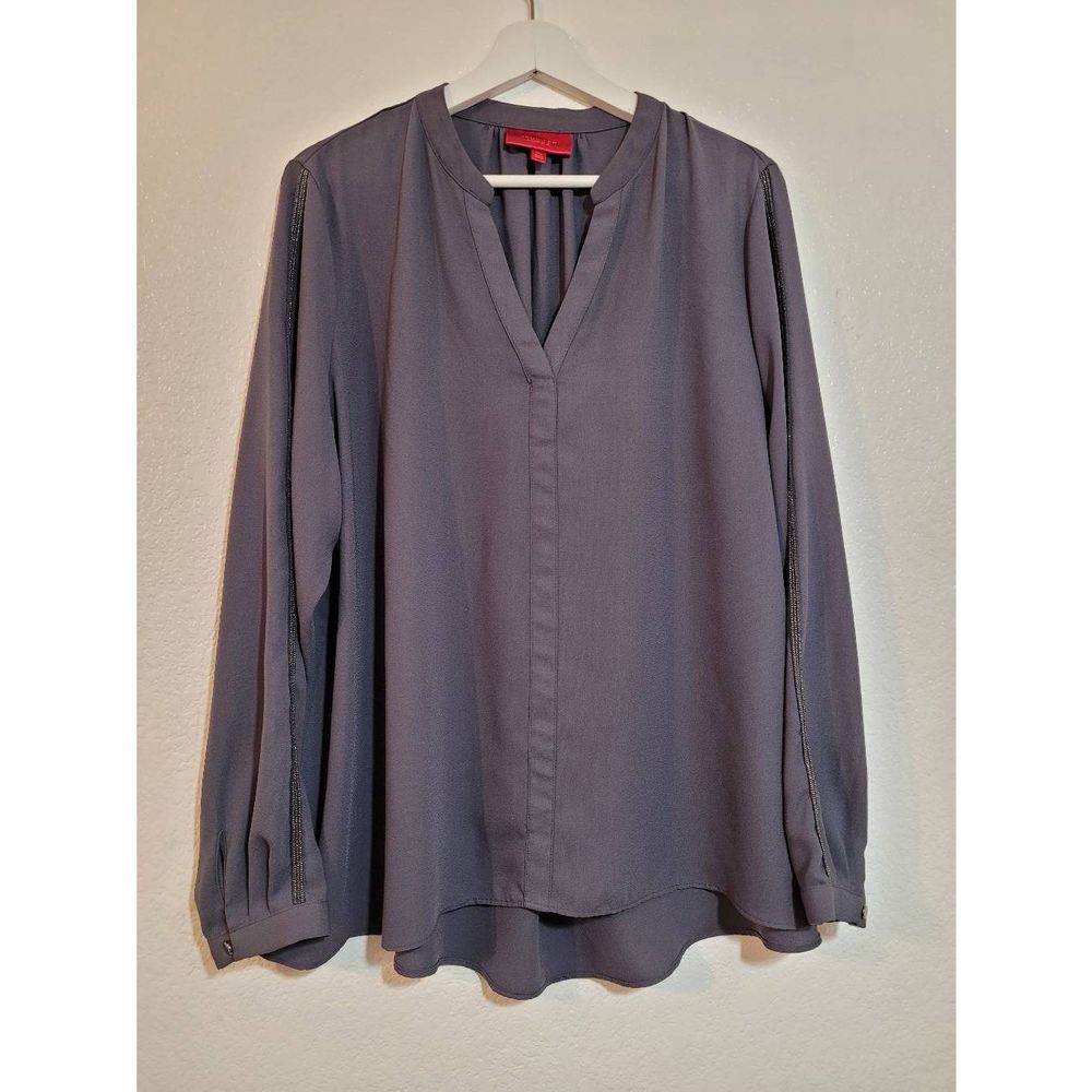 Jennifer Lopez Gray Blouse